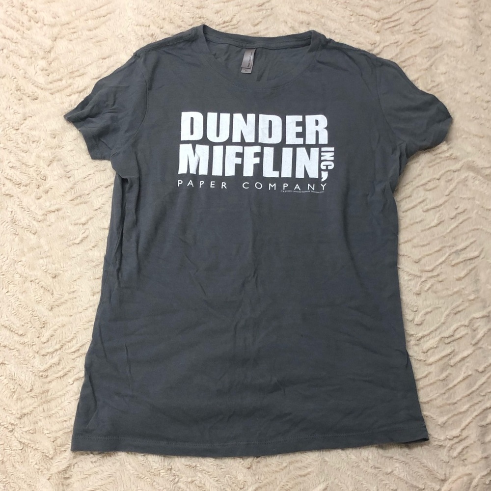 NWOT Dunder Mifflin Women’s Tshirt